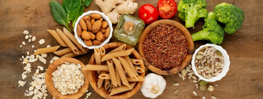 pasta cereali verdure visti dall'alto